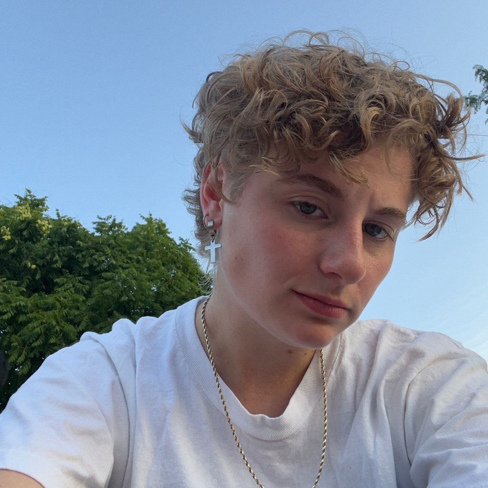 Meet your Posher, Alyssa